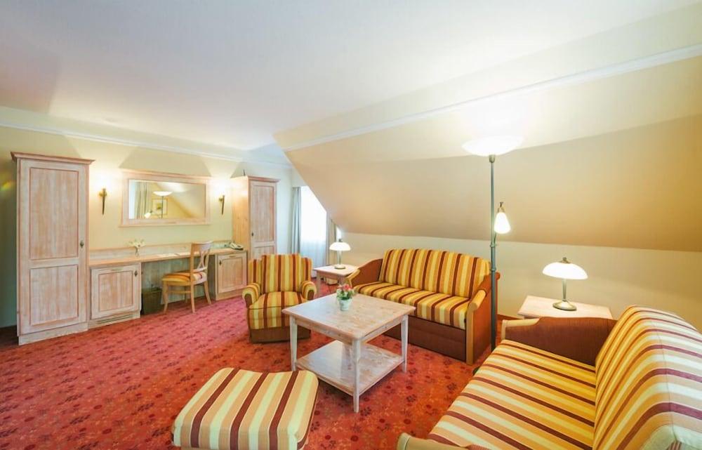 Hotel Landhaus Hoepen Schneverdingen Esterno foto